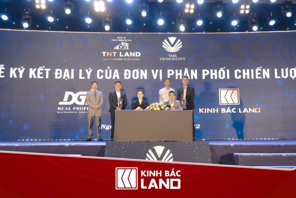 Lễ ký kết đại lý phân phối chiến lược dự án The Venice City